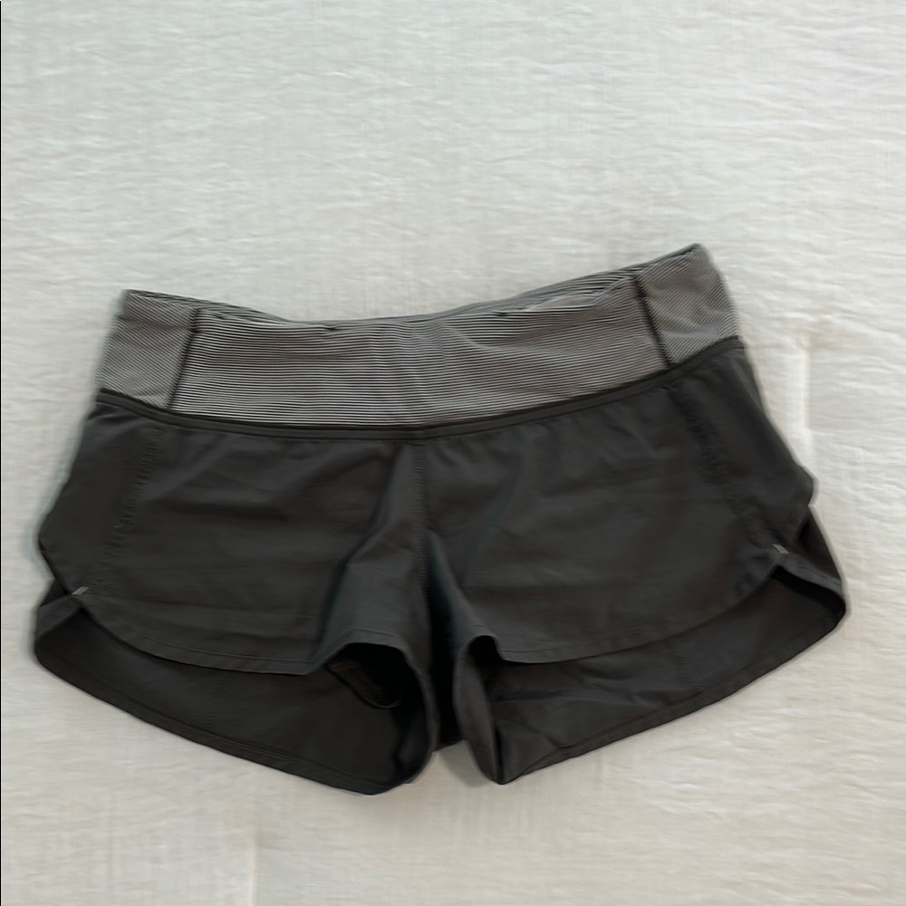 Lululemon Athletica Dark Gray Athletic Shorts Lightweight Design speed short